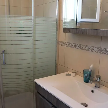 Holiday home Crystal Maisonette 2