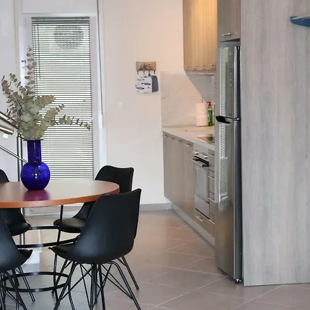 Crystal Maisonette 2 Holiday home *
